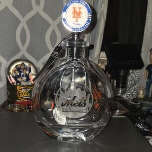 New York Mets Collectible 24oz Glass Decanter